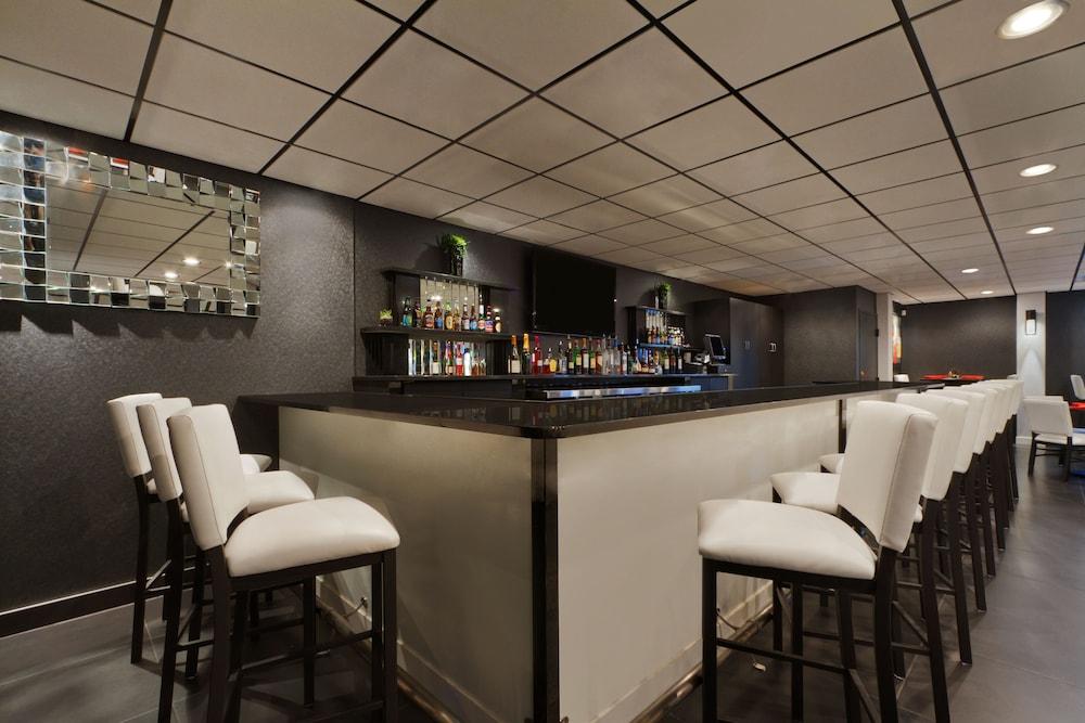 Comfort Inn & Suites Glen Mills - West Chester Экстерьер фото