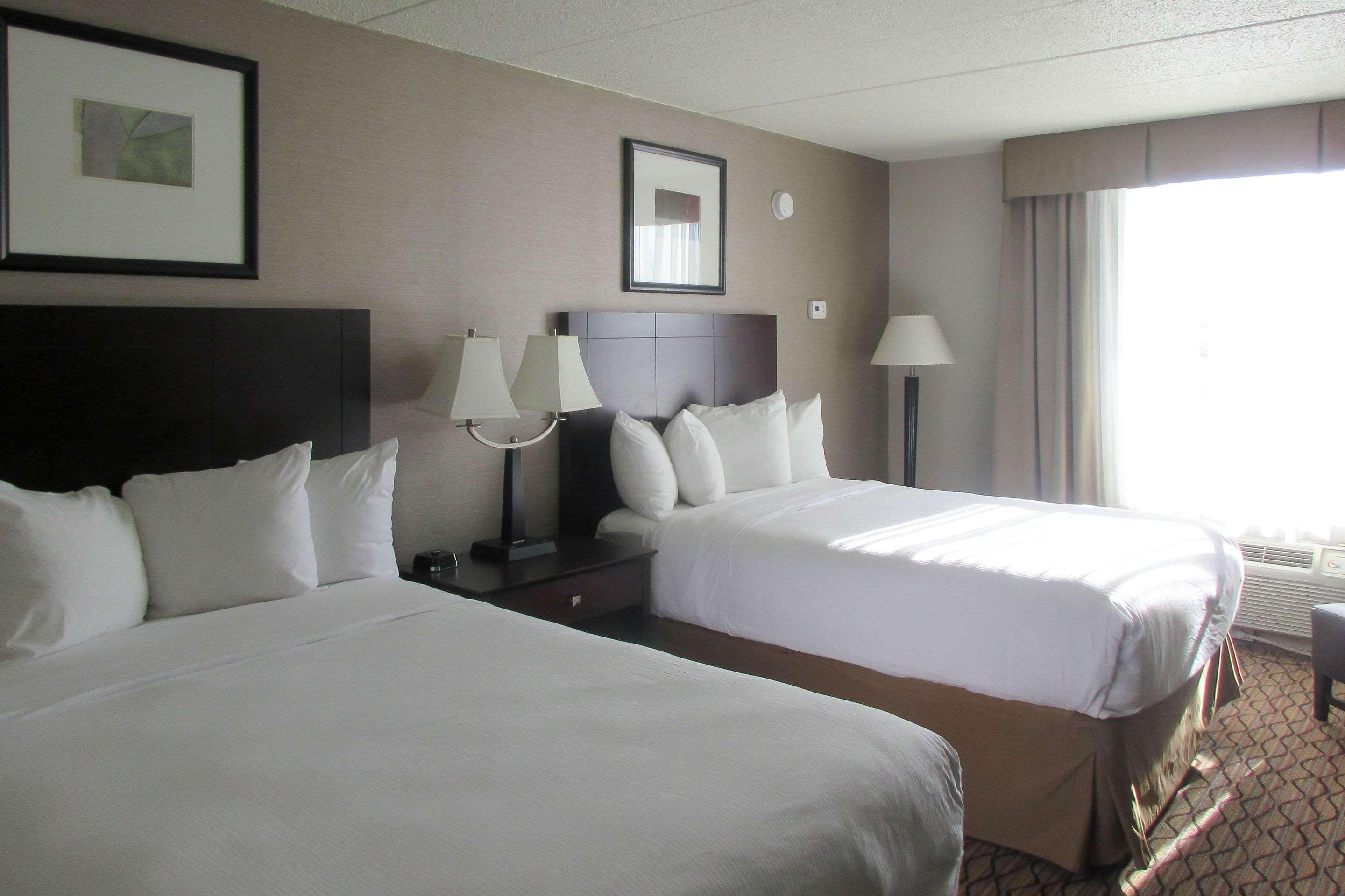 Comfort Inn & Suites Glen Mills - West Chester Экстерьер фото