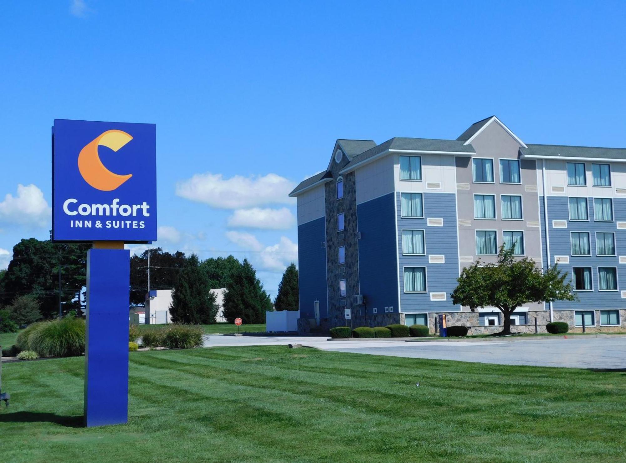 Comfort Inn & Suites Glen Mills - West Chester Экстерьер фото
