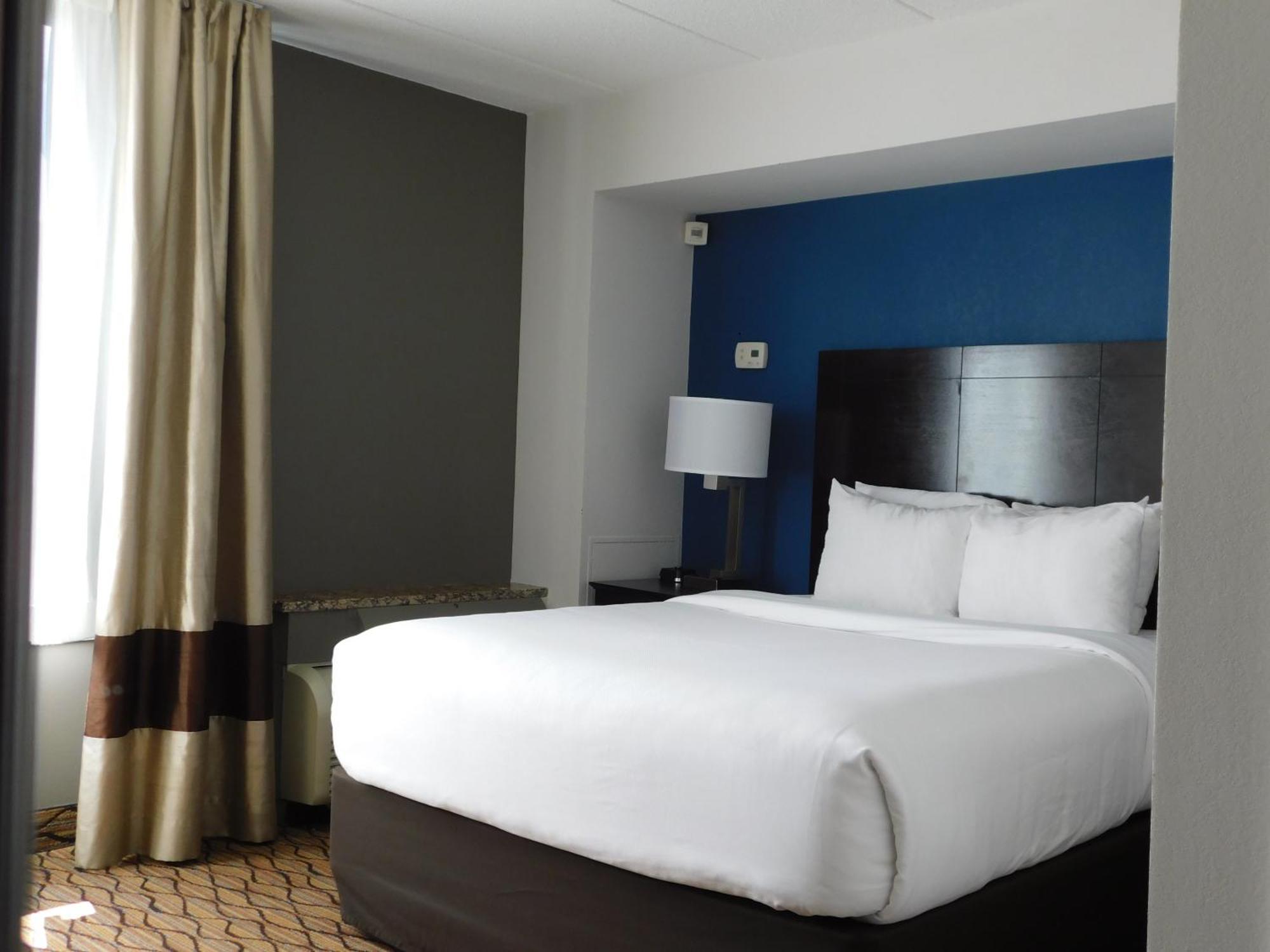 Comfort Inn & Suites Glen Mills - West Chester Экстерьер фото